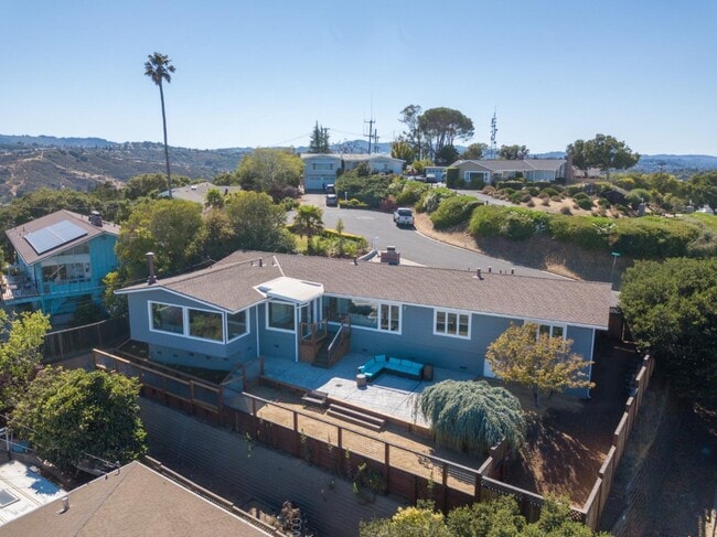 Photo - 15 Buckland Ct