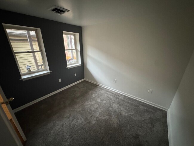 Photo - 403-405 Walnut St Unit Apt 3