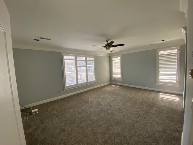 Photo - 493 Tennessee St Unidad Apartment A