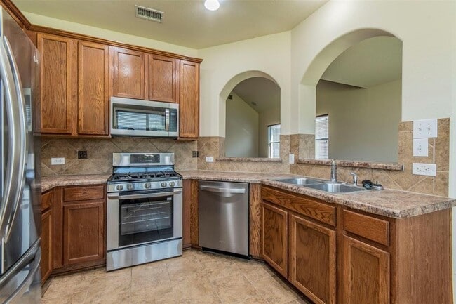 Photo - 12116 Pecangate Way