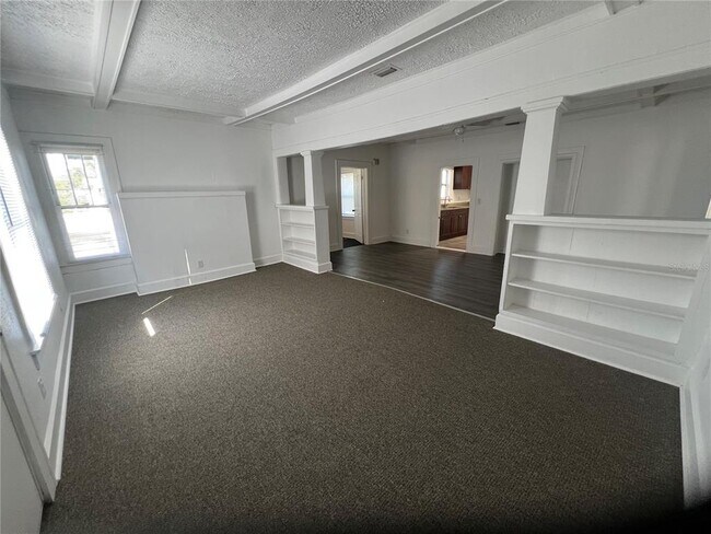 Photo - 1300 Dr. M.L.K. Jr St S