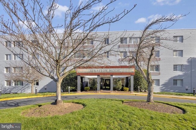 Building Photo - 3601 5th St S Unit 405 Rental