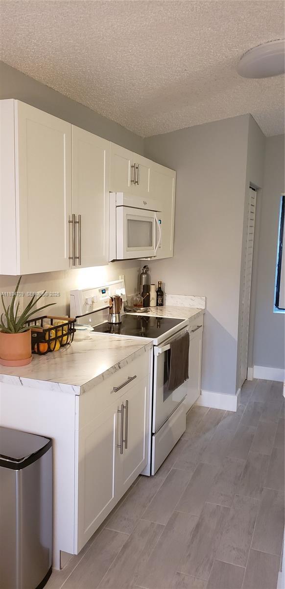 Photo - 9999 Summerbreeze Dr Unidad 720