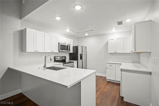 Photo - 15524 Crystal Lake Dr