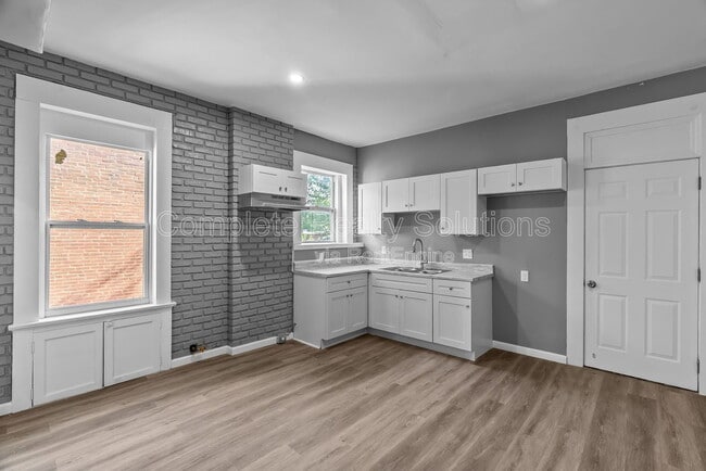 Photo - 3456 Chippewa St Unit 2