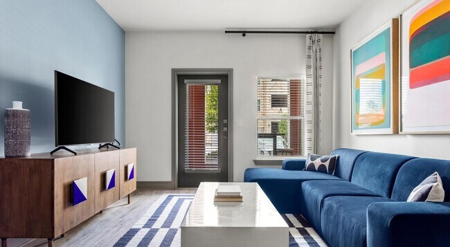 Photo - 2-Bed Luxury Living | 8 Weeks Free + Waive... Unit HGH