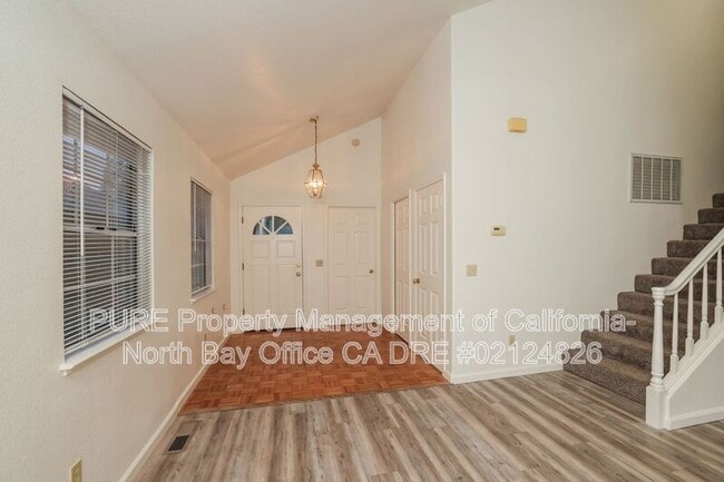 Photo - 1190 Exeter Dr