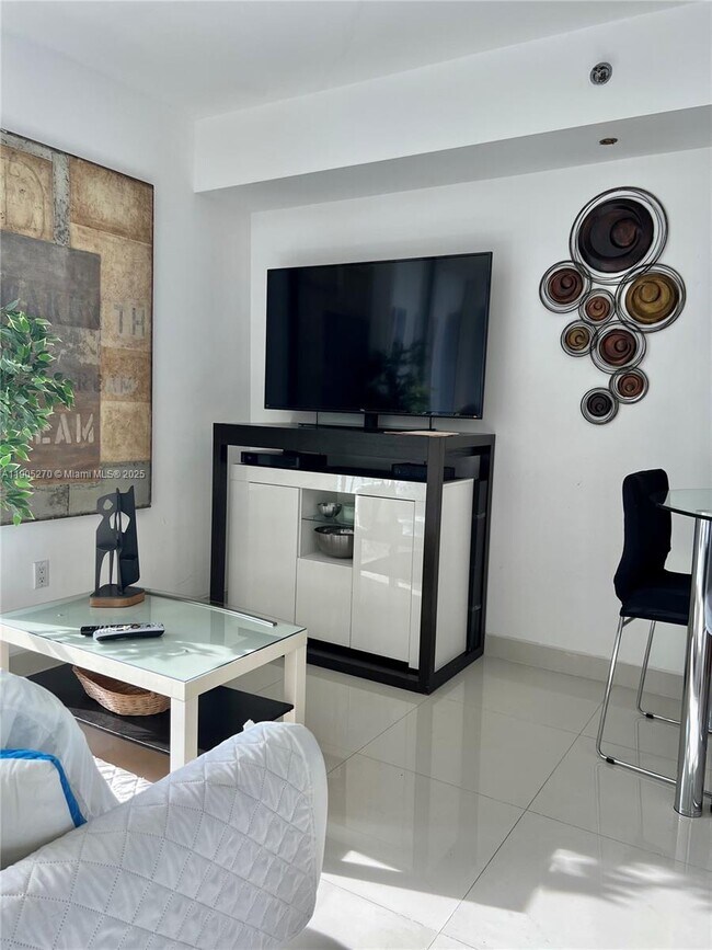 Photo - 50 Biscayne Blvd Unidad 1809