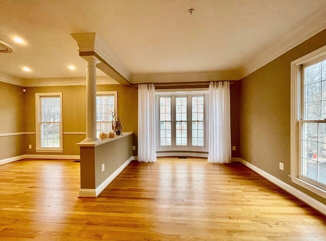 Photo - 1030 Grand Oak Way