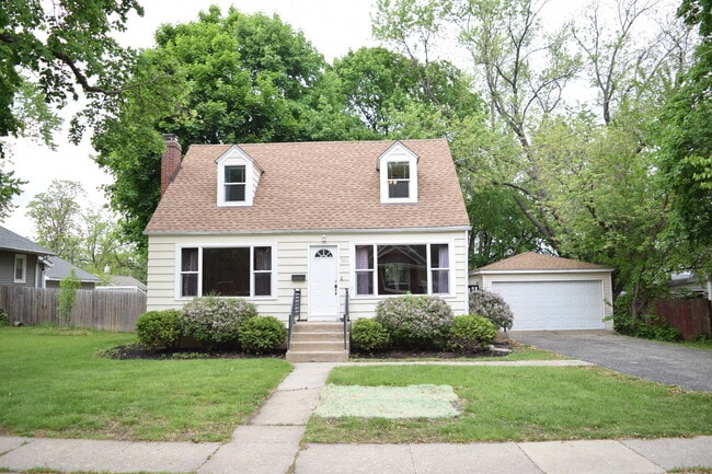 Photo - 764 Buckeye St House