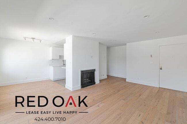 Photo - 811 6th St Unit 208