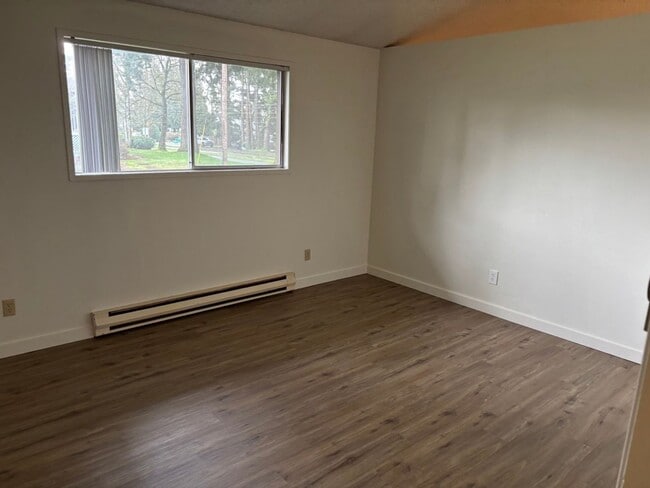 Photo - 5555/5545 Gill St Unit 5555 Gill St