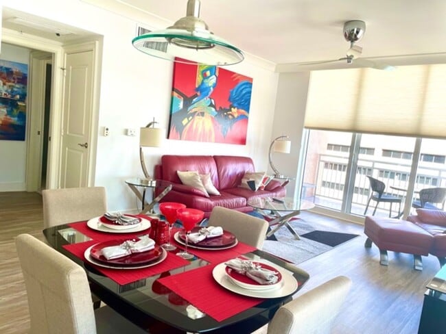 Photo - 1350 Main St