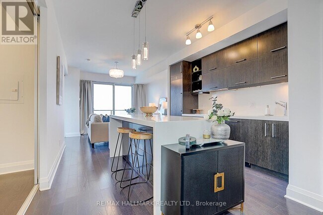Photo - 65 St Mary St Unit 2906