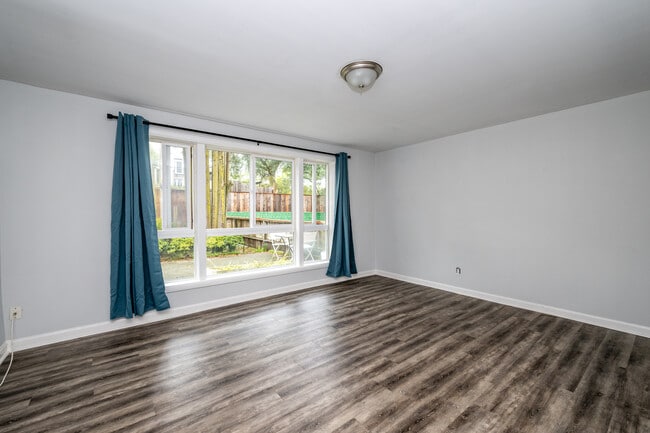 Photo - 1737 9th Ave Unit #E