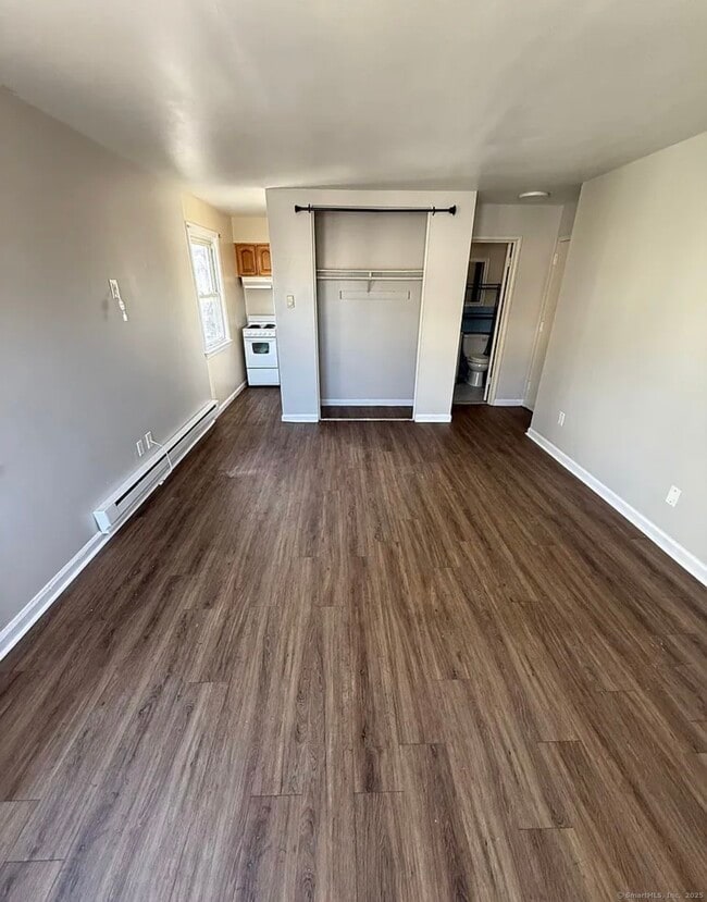 Building Photo - 52 McKinley Ave Unit 8
