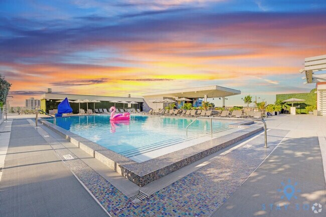 Building Photo - 777 N Ocean Dr Unit ID1227309P Rental