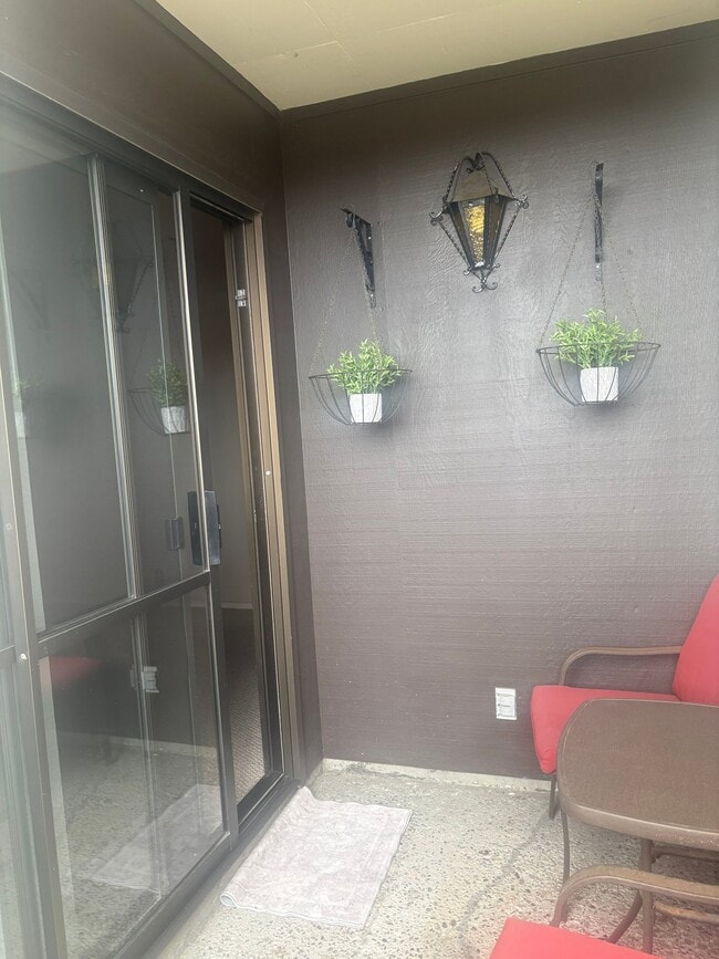Photo - 500 Glenwood Cir Unit 113