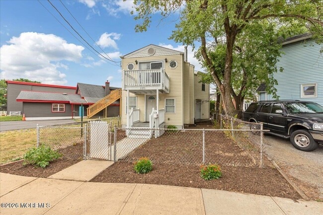 109 Poole Ave