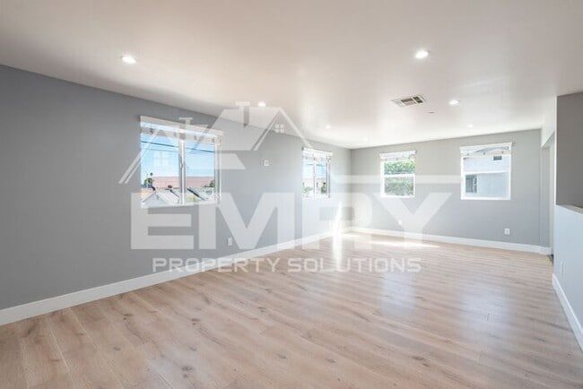 Photo - Spacious Modern 4-Bedroom Home for Lease in Bell Gardens