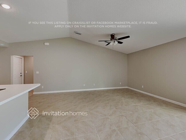 Photo - 1981 SE Cheltenham St