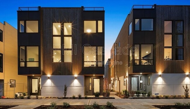 Photo - 9227B 16th Ave SW