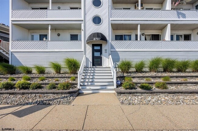 Photo - 2707 Ventnor Ave Unit B