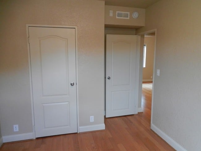 Building Photo - 500 Grandview Ct Unit 517