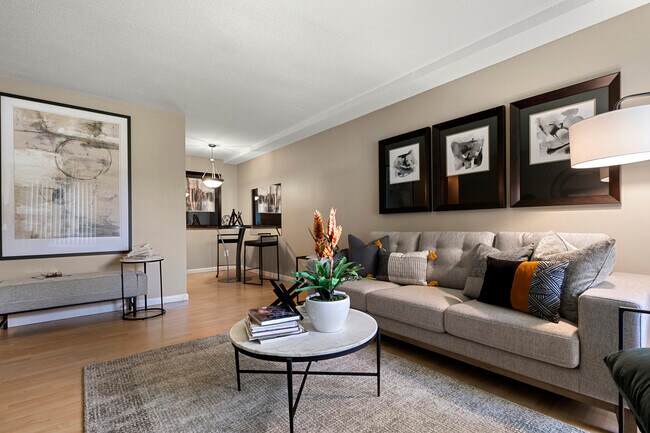 Photo - Second Street Station