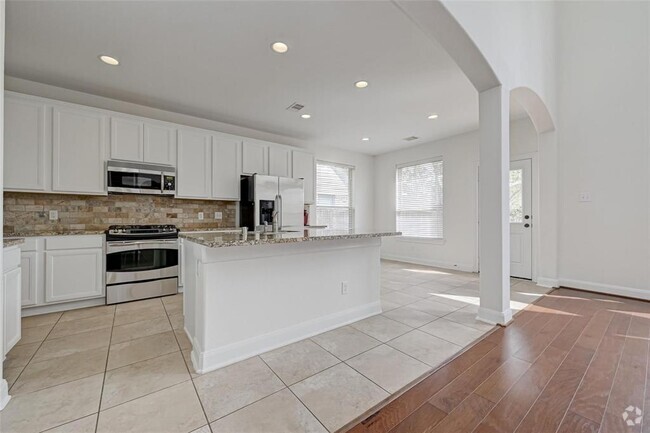 Building Photo - 71 N Rocky Point Cir Rental