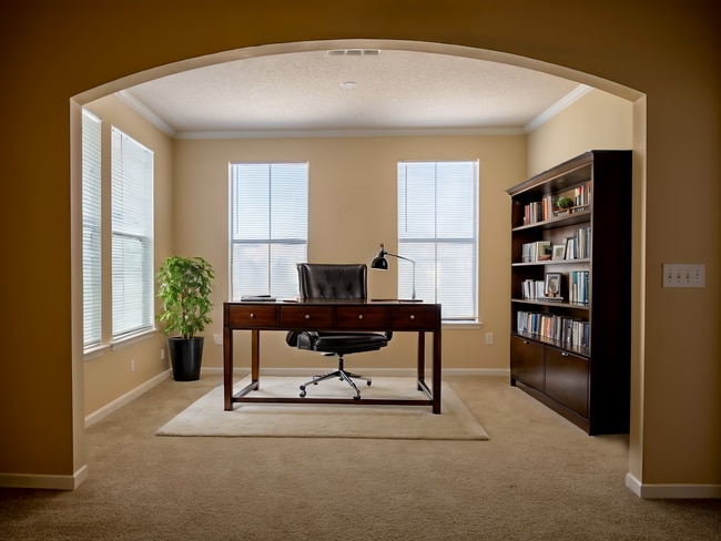 Photo - Kendall Lake Apartments