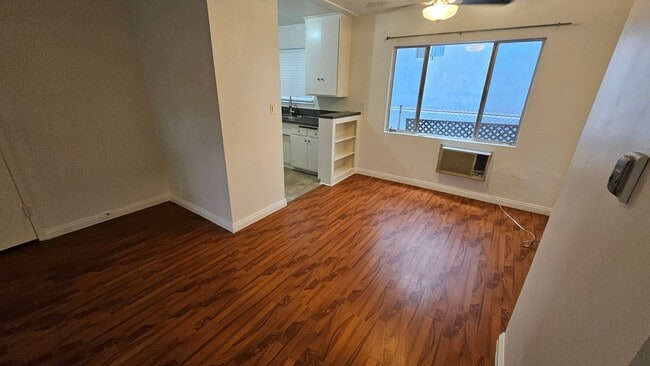 Photo - 638 N W Knoll Dr Unidad 3
