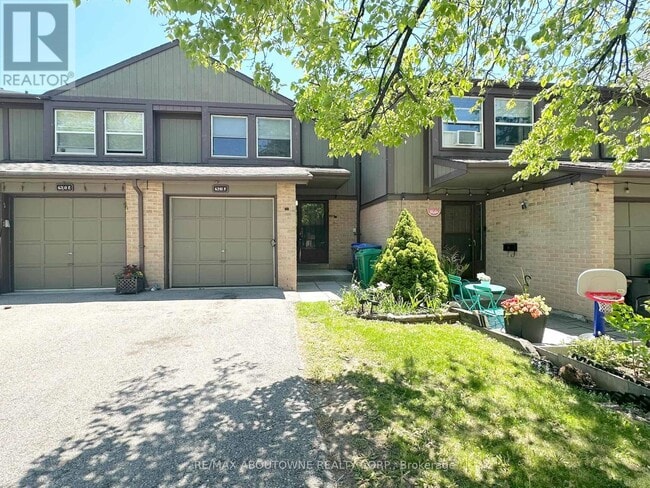 Photo - 6310 Battleford Rd