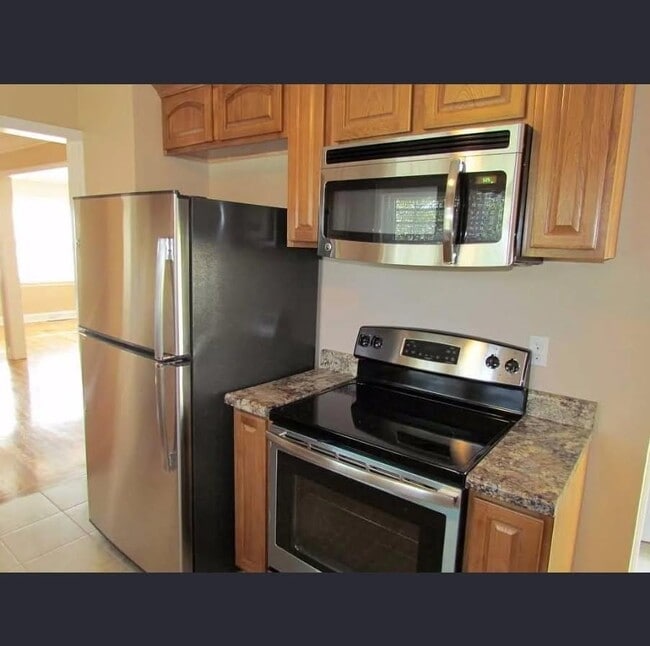 Photo - 104 Windsor Dr