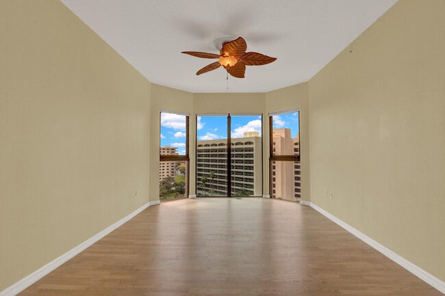 Photo - 370 Golfview Rd Unit 901
