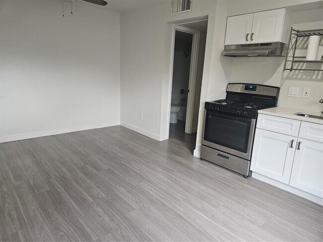 Photo - 308 Erby Ave