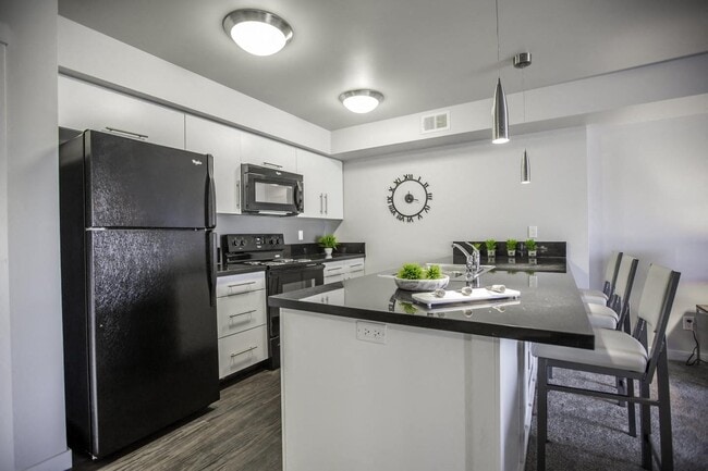Photo - Deveraux Heights