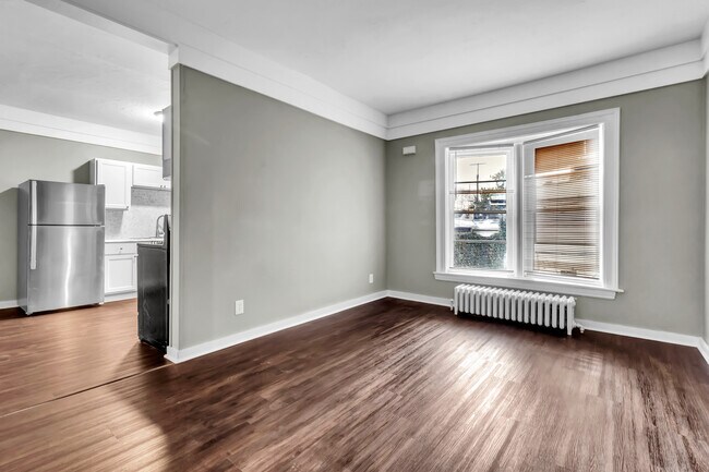 Photo - 135 Elmwood Ave Unidad 6