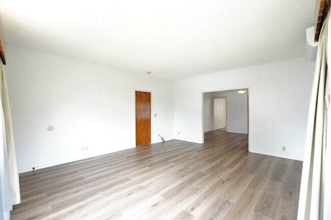 Photo - Spacious 3 Bed / 2 Bath Single-Family Home in Riverside