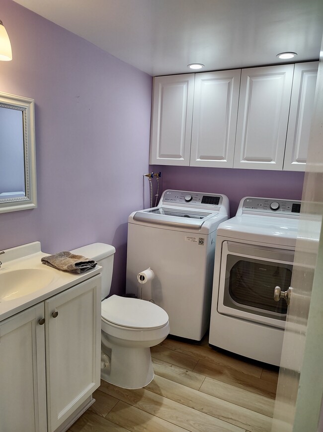 Photo - 1166 6th Ave