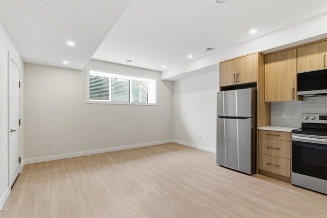 Photo - 4736-4779 79 St NW