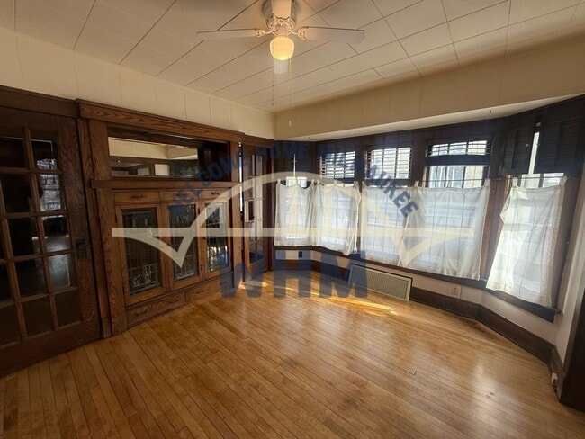 Photo - 642 E Conway St