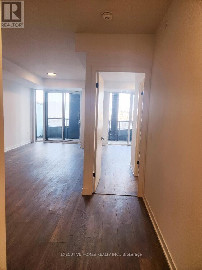 Photo - 4878 Powers Cmn Unit 215