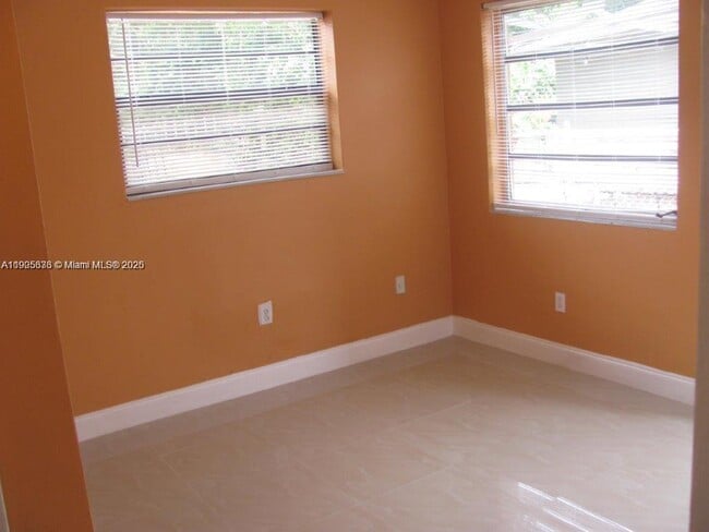 Photo - 311 NE 57th St Unit 313