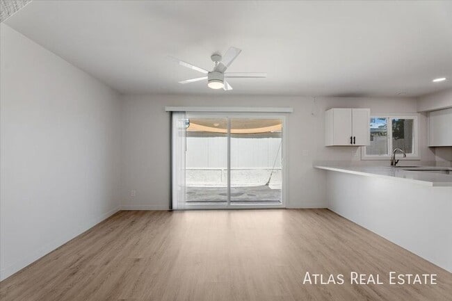 Photo - 3807 S Mill Ave