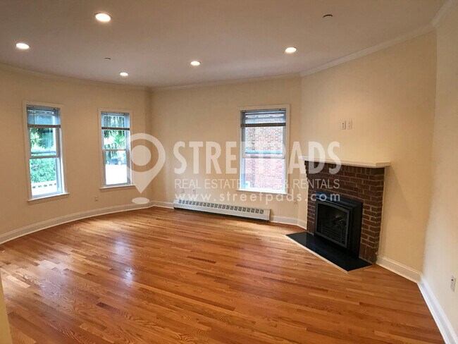 Photo - 1 Langdon Sq Unit 1