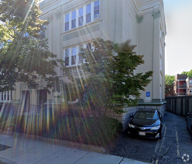 Building Photo - 76 Egmont St Unit 5 Rental