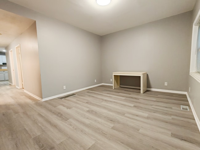 Building Photo - 3307 S Wallace St Unit 1F