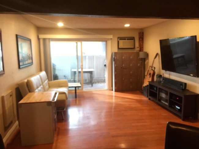 Building Photo - 5800 Kanan Rd Unit 157 Rental