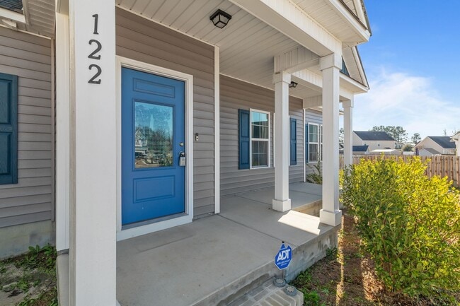 Photo - 3 bedroom 2 bathroom with a bonus room
